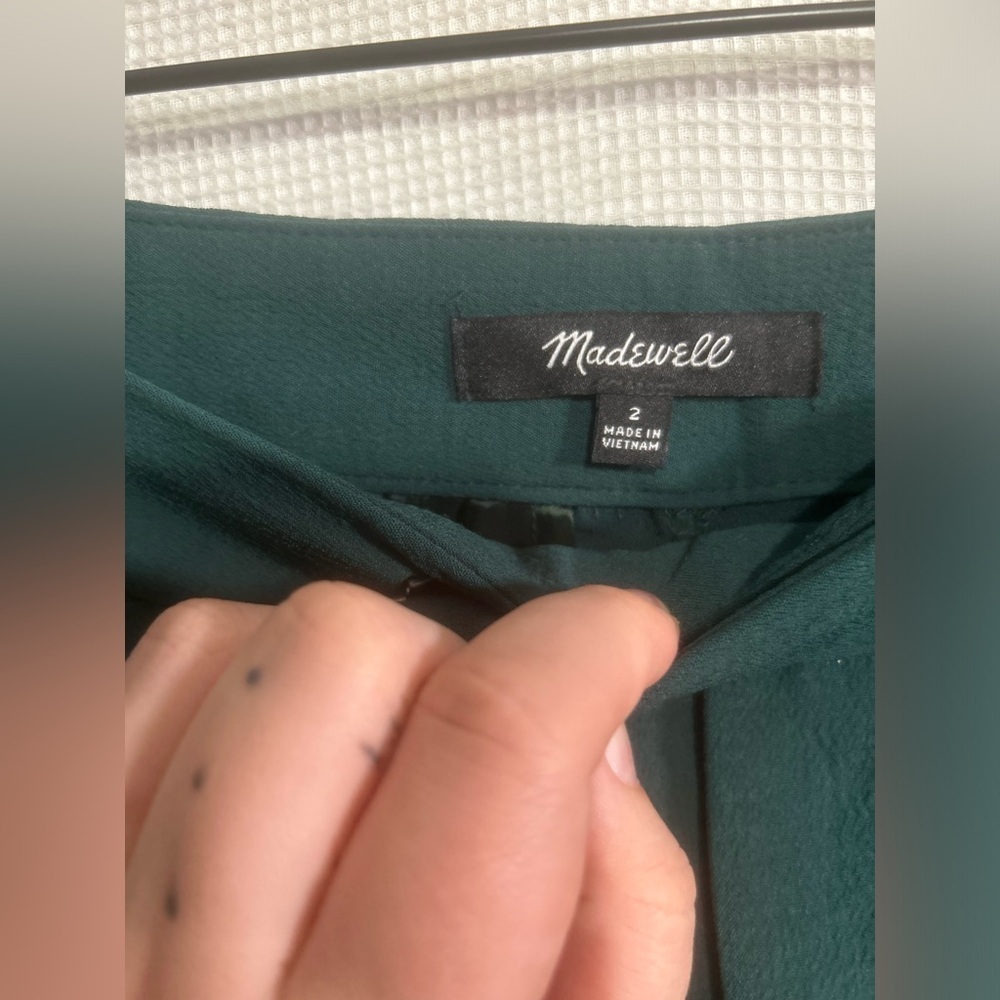 MADEWELL HIGH RISE ROSEDALE STRAIGHT TROUSER PANTS IN CREPE SPRUCE GREEN - Picture 8 of 11